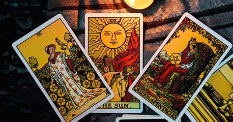 cuantas cartas tiene el tarot|Tipos de Tarot » Cuántos son, Arcanos y Barajas de。